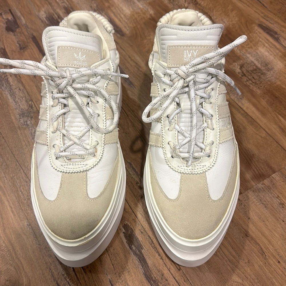 Adidas Ivy Park x Woman’s Super Sleek 72 Sneakers